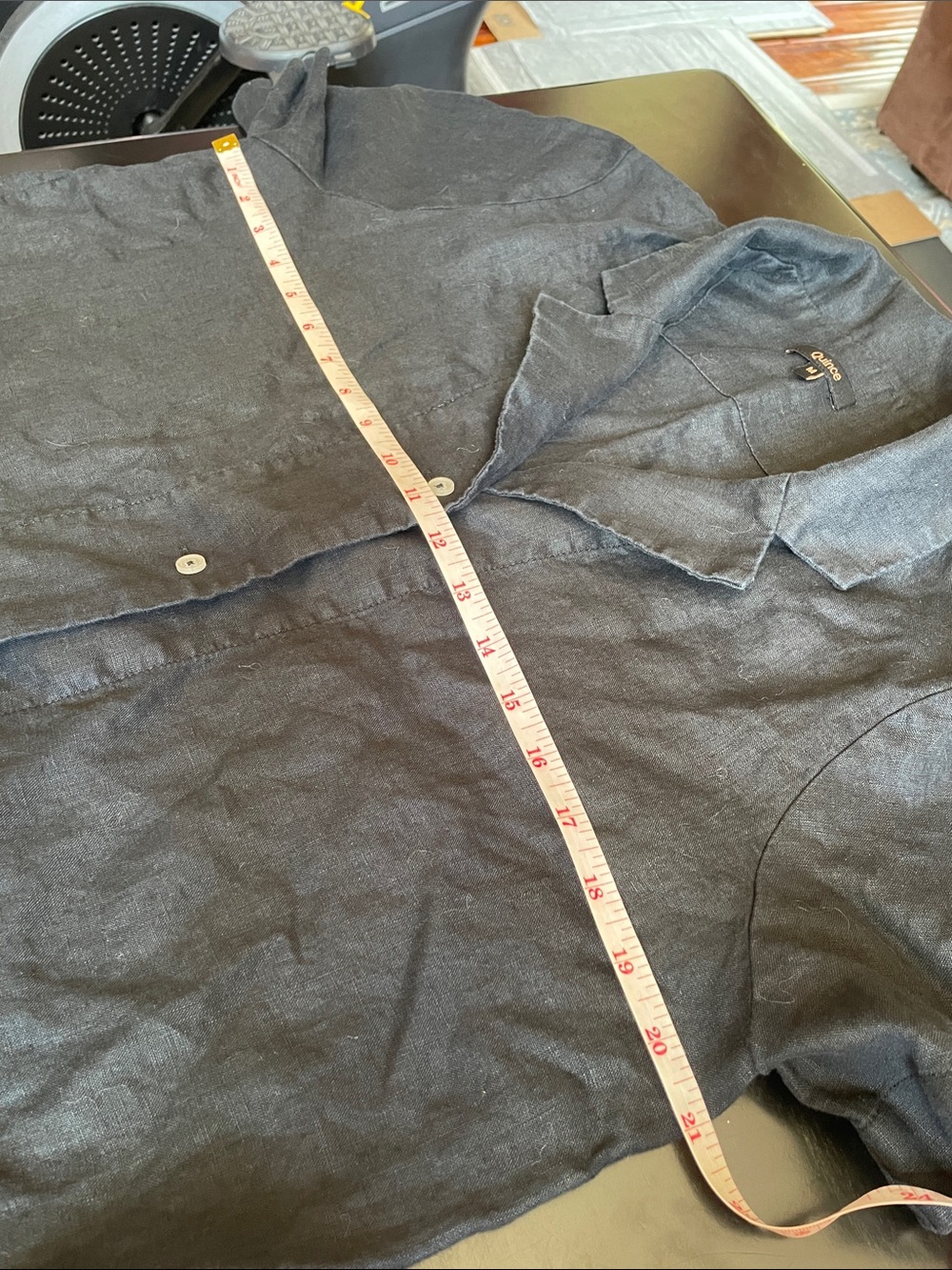 Quince Black Short-Sleeve Button-Down Linen Shirt - Picture 8 of 9